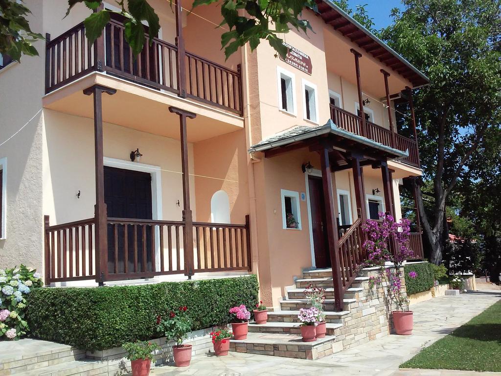Hotel Alkmini à Áyios Dhimítrios Extérieur photo