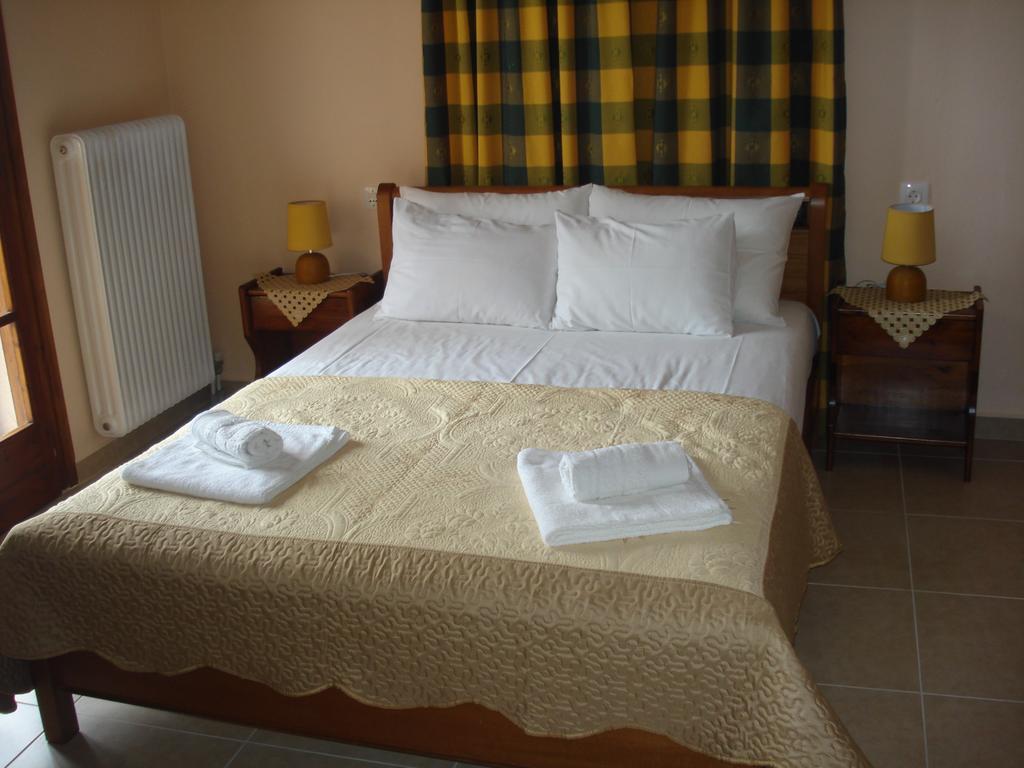 Hotel Alkmini à Áyios Dhimítrios Extérieur photo