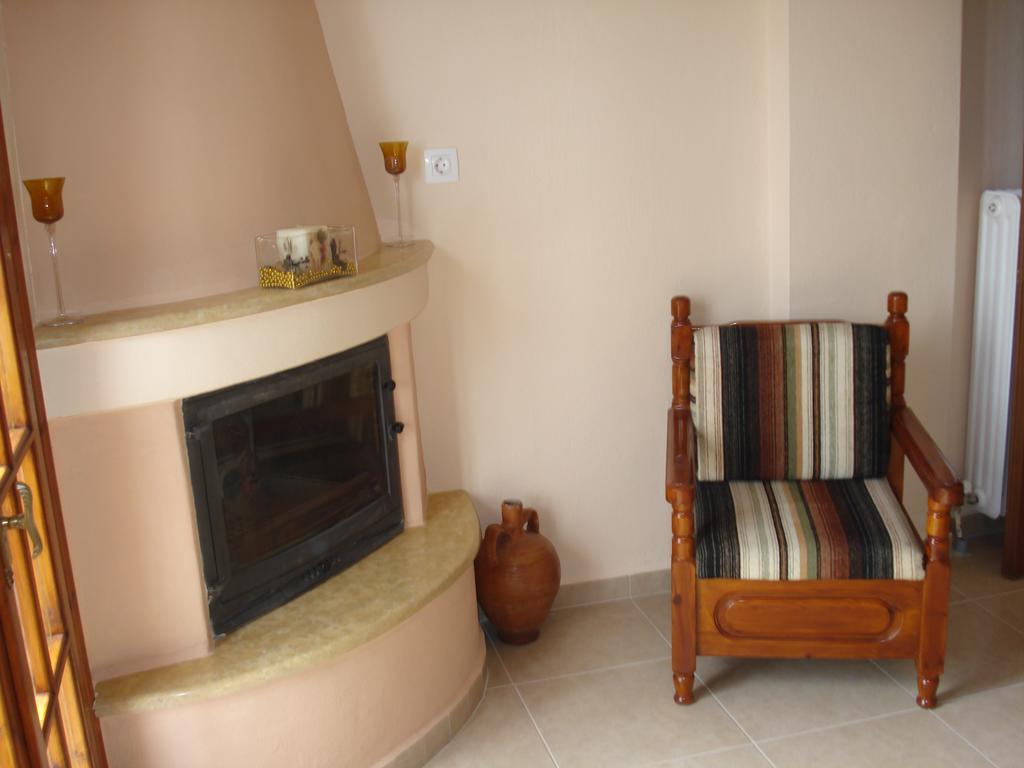 Hotel Alkmini à Áyios Dhimítrios Extérieur photo