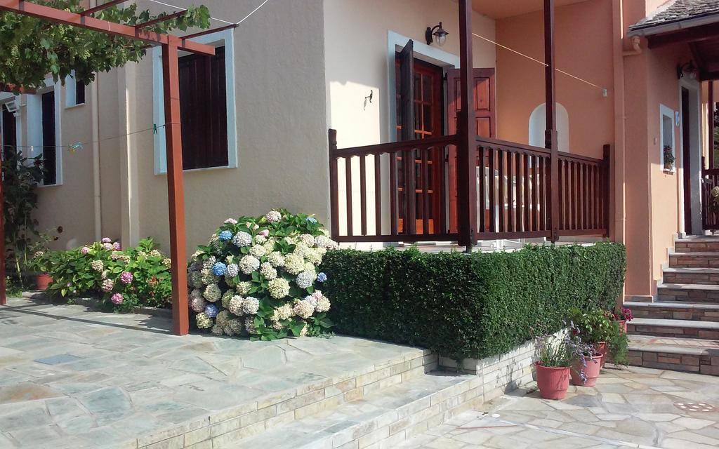 Hotel Alkmini à Áyios Dhimítrios Extérieur photo